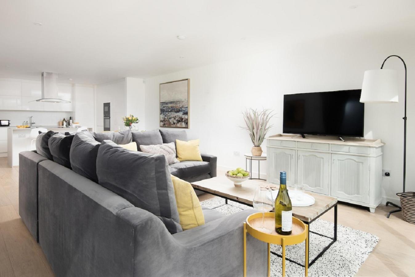1 The Bay - Stunning Contemporary Flat On The Scottish Coast Lägenhet Coldingham Exteriör bild